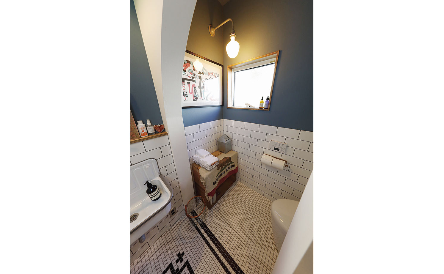 ジェネシス 【間取り有】キャンプ、バイク、アメリカ雑貨。広い土間と籠り感のあるリビング。愛犬と暮らす楽しい家の建築実例画像5