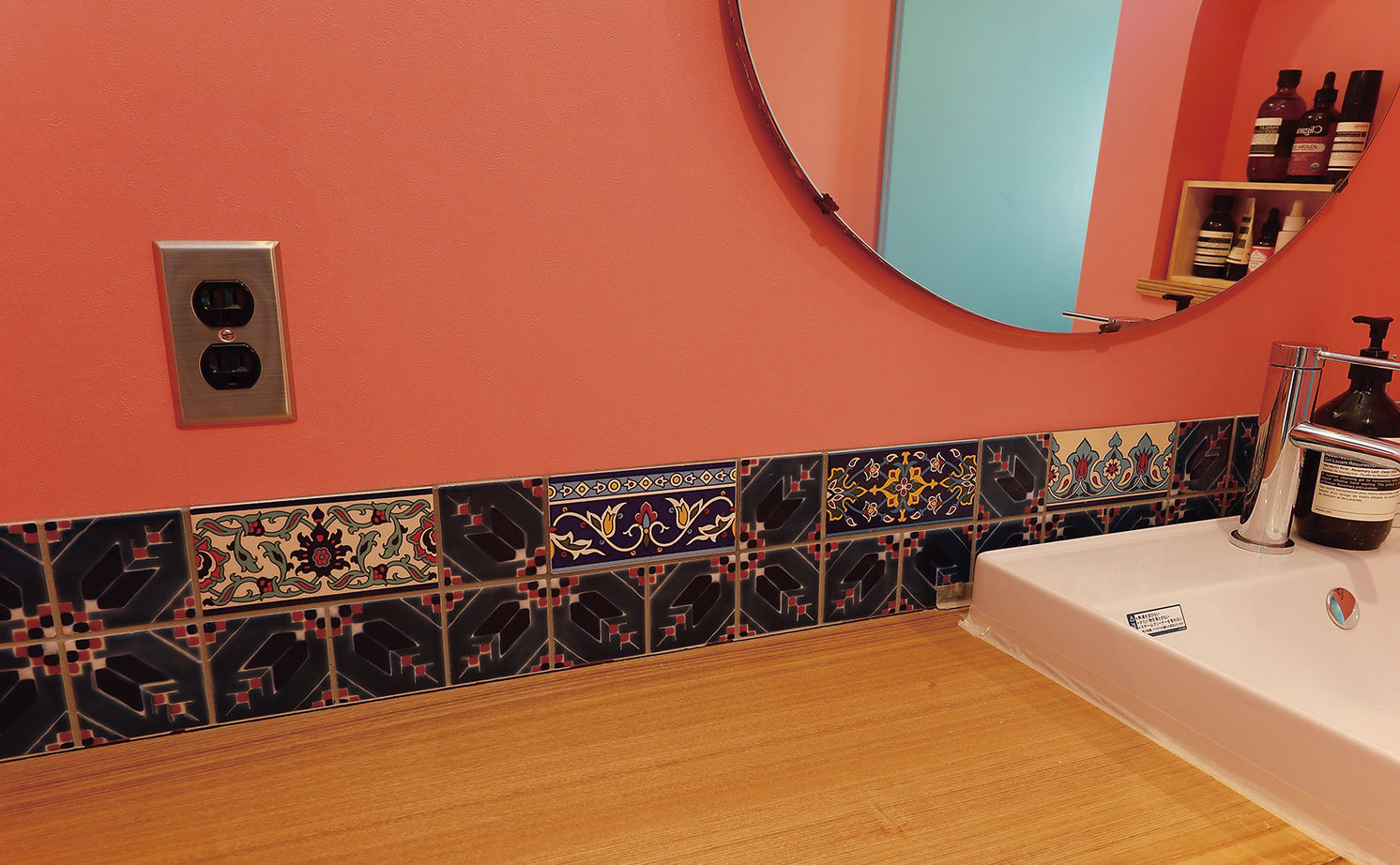 ジェネシス 【間取り有】キャンプ、バイク、アメリカ雑貨。広い土間と籠り感のあるリビング。愛犬と暮らす楽しい家の建築実例画像13