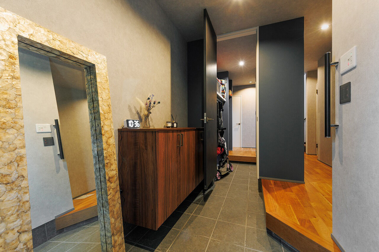 ジェネシス 【２世帯/高断熱】室内から行き来できる距離感が安心。完全分離型の２世帯住宅の建築実例画像3