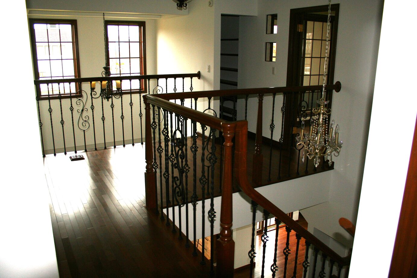 小林住工 【札幌市/ビルトインガレージ/レンガ】無垢材をふんだんに使用した輸入住宅風のレンガの家の建築実例画像8