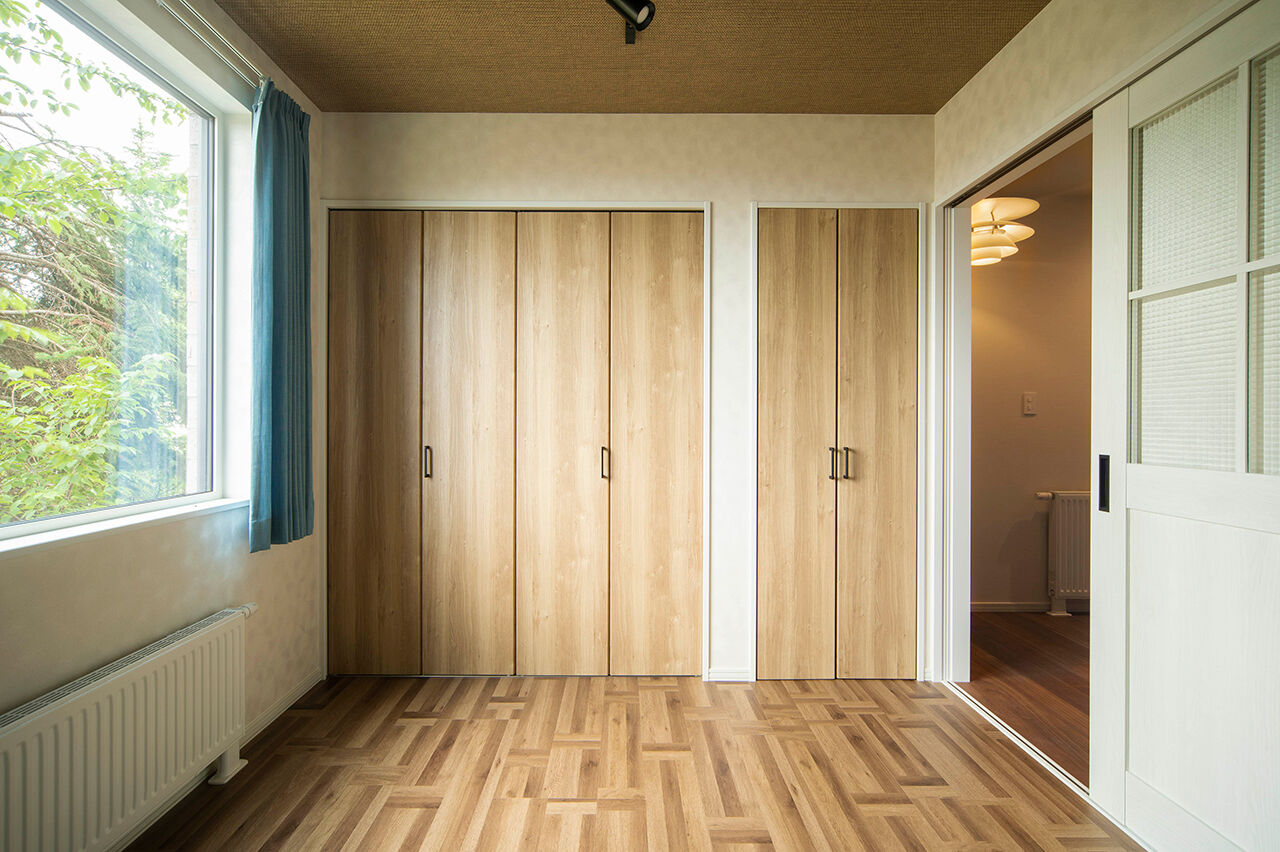 小林住工 【小樽市/2階リビング/レンガ/らせん階段】小樽の街並みや海の景色を存分に楽しめるレンガの家の建築実例画像7