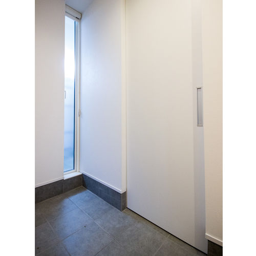 NASUホーム/那須土木 【間取り図有/52坪/2700万円】傾斜地を生かした高低差のある設計が自然豊かな景観を取り込んだ暮らしを実現の建築実例画像7