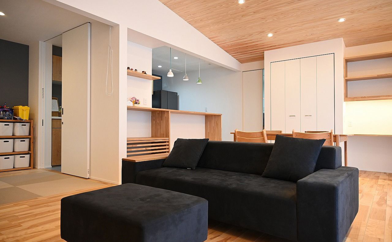 NASUホーム/那須土木 感性に響く、寛ぎと安らぎを住まいに。県北の四季を快適に暮らす高い性能と心地よいデザインを両立した平屋の建築実例画像3