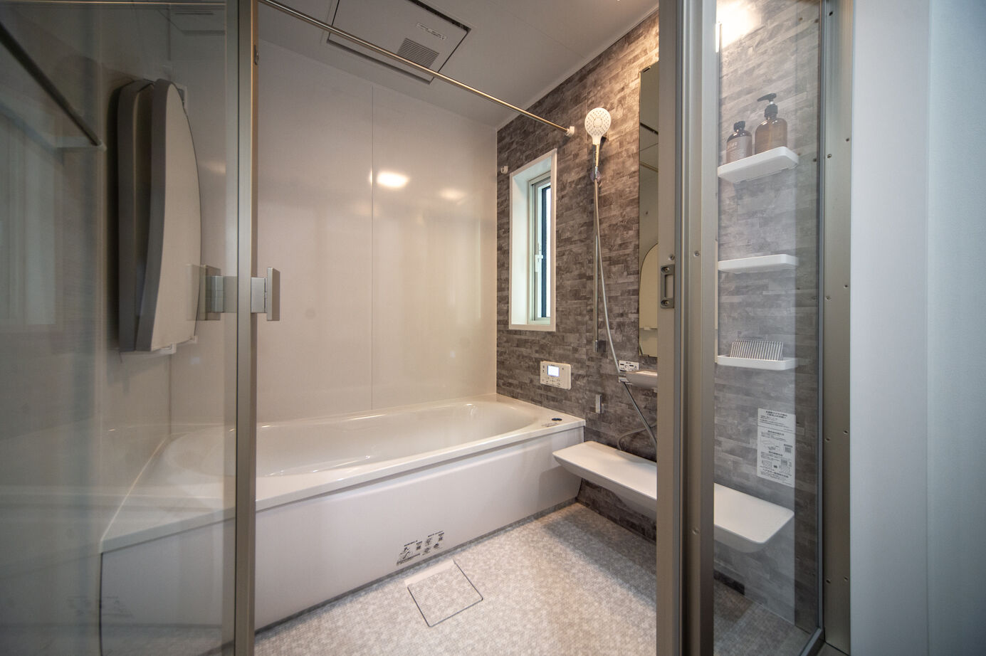 HOUSE THE GARDEN 〈ホテルライク〉大人シックなモノトーンの家の建築実例画像6