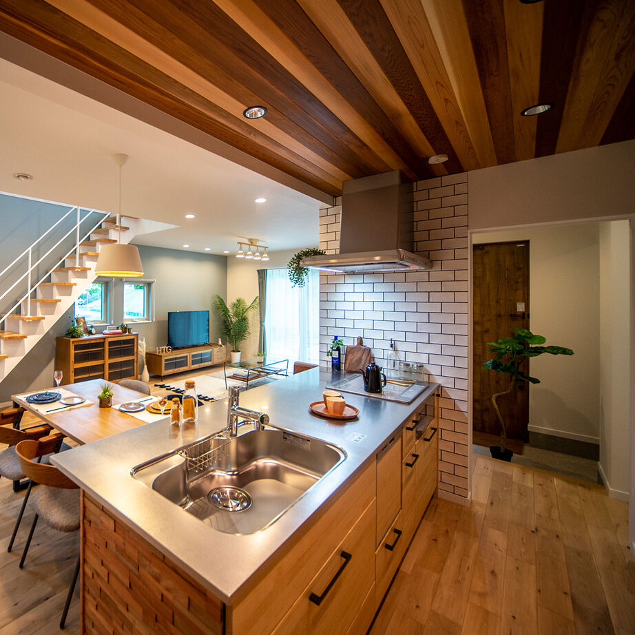 HOUSE THE GARDEN インナーバルコニーのある北欧カフェテイストの家の建築実例画像4