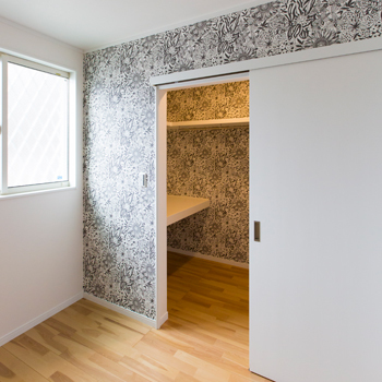 レアルハウス 【愛知|1000万円台|間口5m以下】建築士と一緒に楽しんだリビングの吹抜けから光あふれるおしゃれな家の建築実例画像7