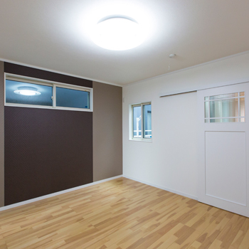 レアルハウス 【愛知|1000万円台|間口5m以下】建築士と一緒に楽しんだリビングの吹抜けから光あふれるおしゃれな家の建築実例画像10