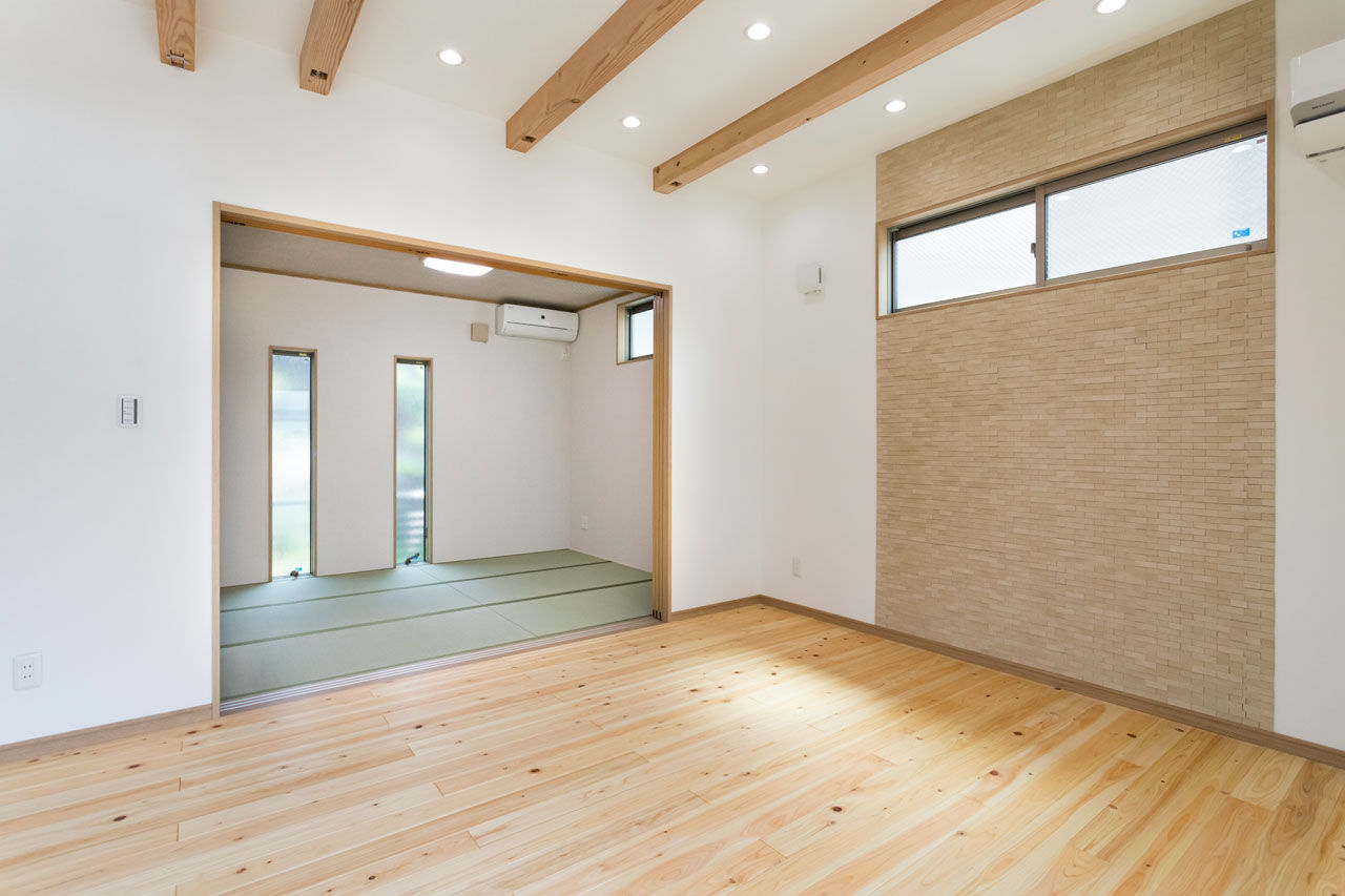 レアルハウス 【愛知|1000万円台|30坪台】間取りを何度も熟考。吹抜けリビングを中心にスイスイ家事ができる家にの建築実例画像7