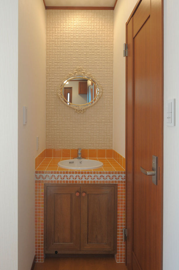 レアルハウス 【愛知|1000万円台|30坪台|自然素材|制震】塗り壁とレンガが彩る南欧風な家に強い構造をしっかり内蔵の建築実例画像6