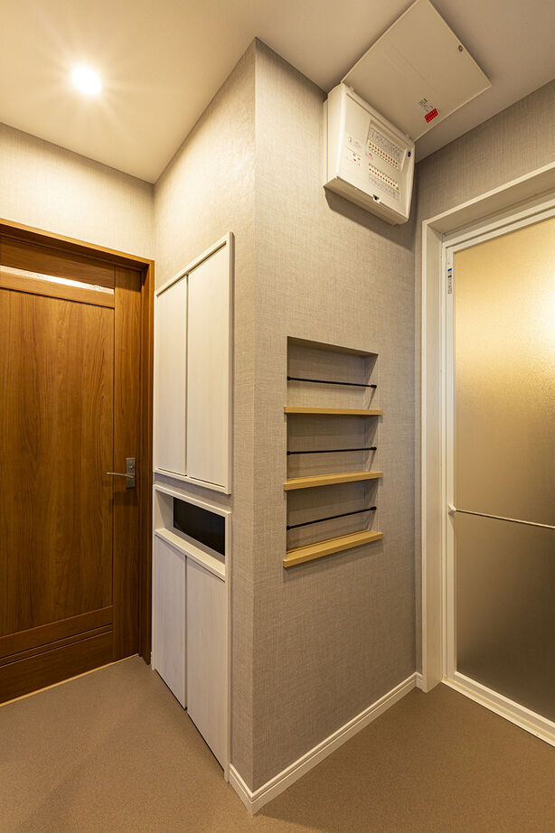 レアルハウス 【愛知県|廊下とつながる土間収納|趣味を楽しむ】収納力と利便性にもこだわった、お洒落に見せる住まいの建築実例画像7