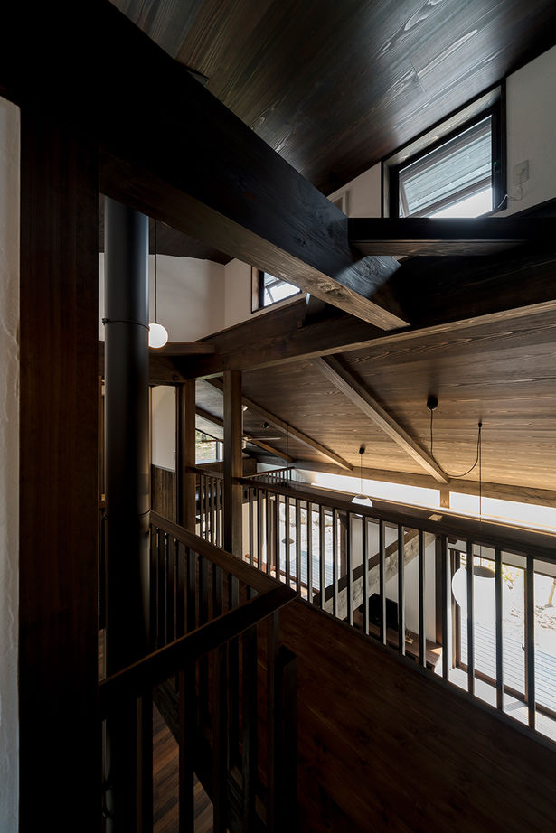 ハウジングサービス 【5LDK+車庫+倉庫】四季の美しさを取り入れ、自然の力を活用したパッシブデザインの建築実例画像8