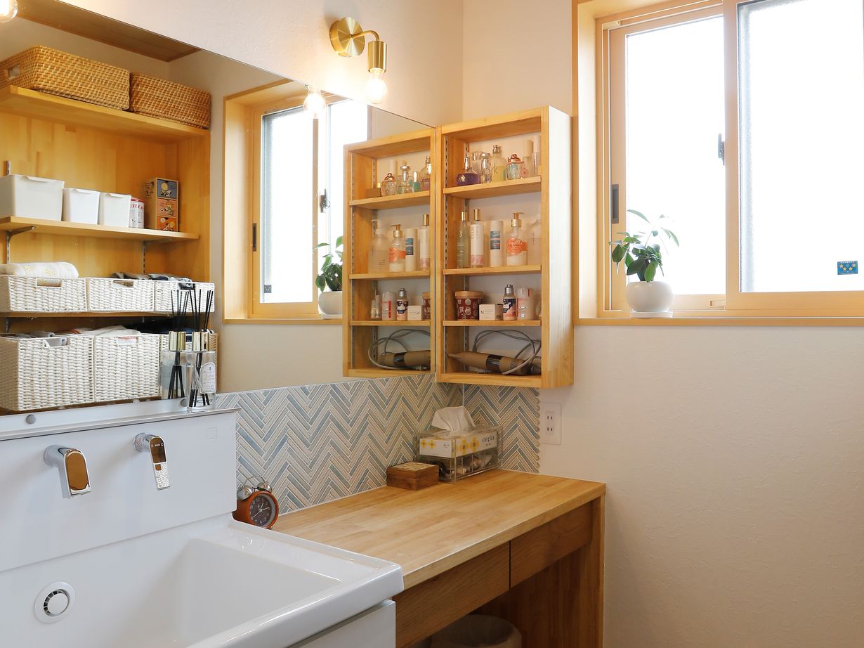 ハウジングサービス 【延床38坪/小屋裏】マストアイテムはアイランドキッチン。居心地のいい「間取り」と「木のぬくもり」。の建築実例画像7