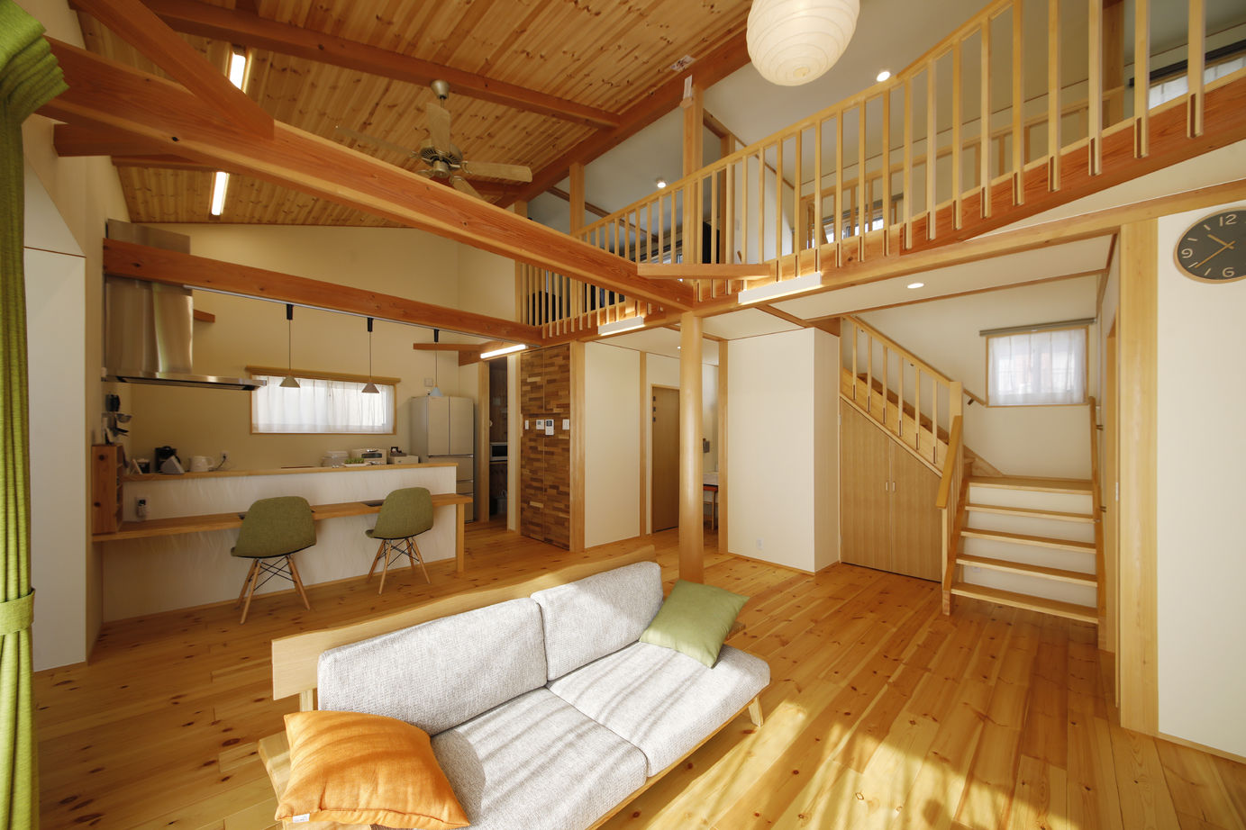 ハウジングサービス 【延床33坪/1LDK/1.5階建ての平屋】ふたり暮らしを満喫する住まいの建築実例画像2