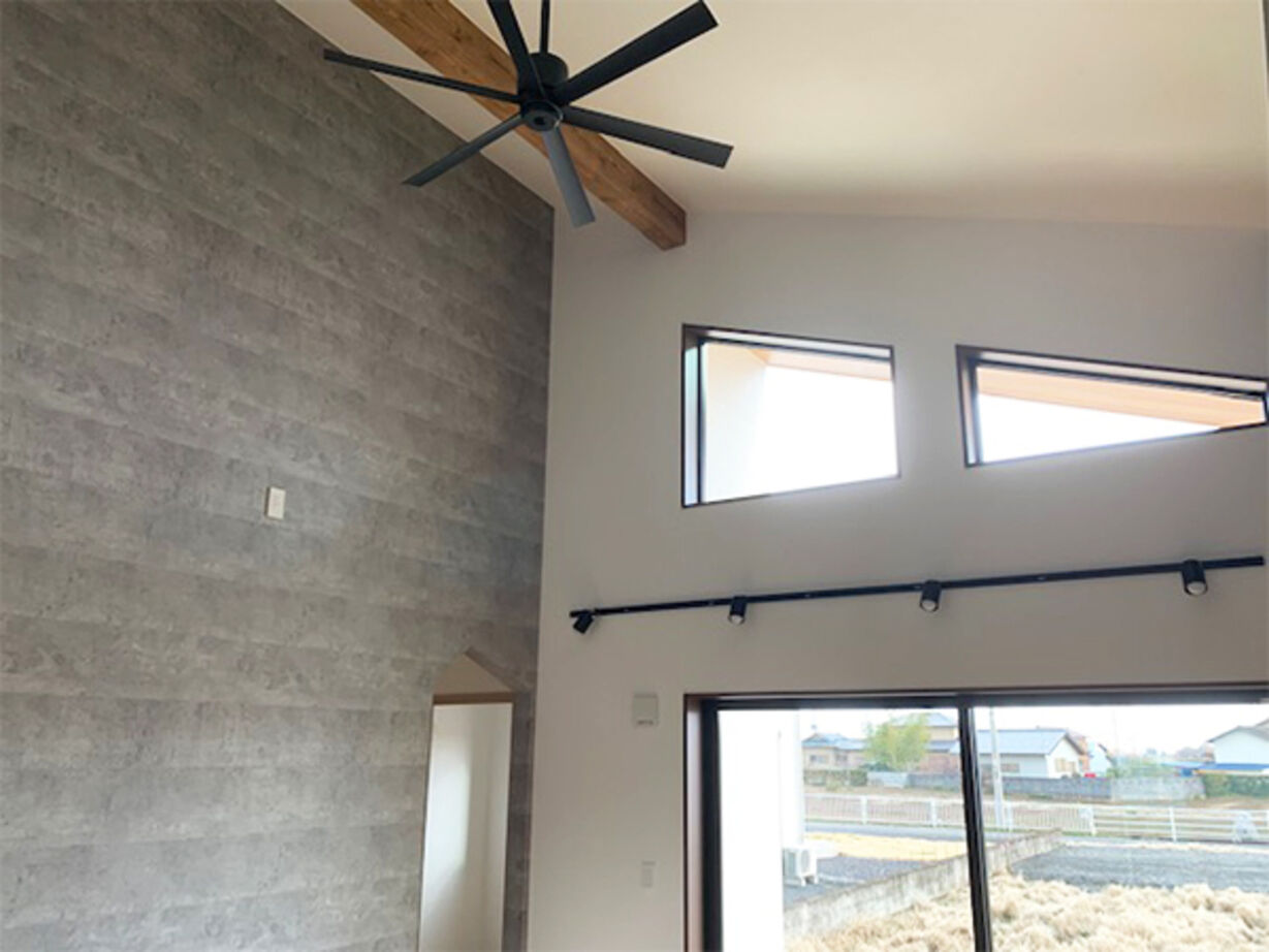 山田工務店 勾配天井で広々リビングがある平屋の住まいの建築実例画像7