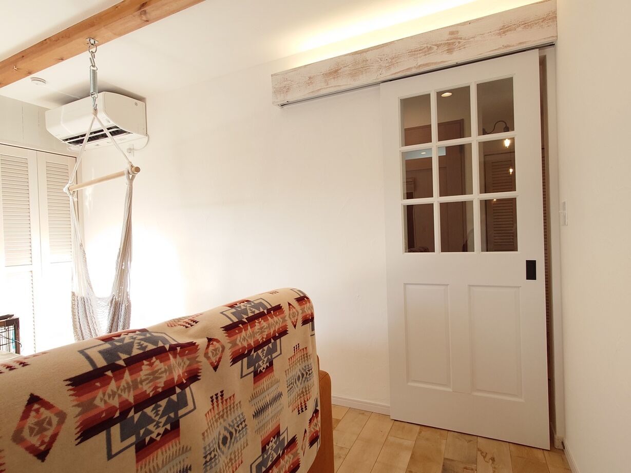 Oceansforest HOMES（豊木材株式会社） 【2000万円台/30坪/吹抜け/バルコニー】外とのつながりを楽しむ、ちょっと大人なサーファーズハウスの建築実例画像7