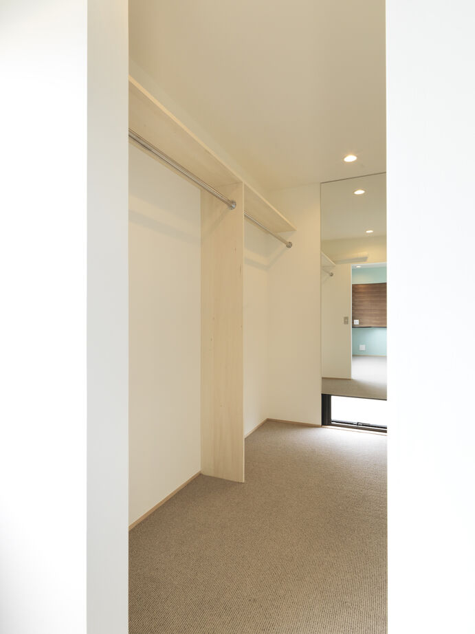 Hello architects 【ダウンフロアリビング/ウッドデッキ】こだわりとアイデアを詰め込んだ、デザインと機能性を両立した家の建築実例画像7