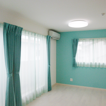 のこのこのいえ 【1480万円】コンパクトな敷地を有効活用。光がすみずみまで広がるクリアな白の家の建築実例画像6