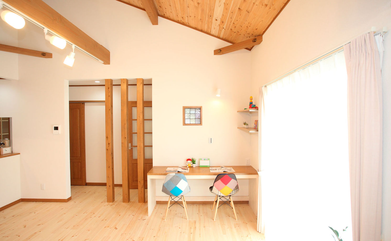 のこのこのいえ 【1000万円台/30坪/ロフト】可愛い平屋実例♪子育てしやすく、住みやすい可変性ある間取りと開放感に感激！の建築実例画像2