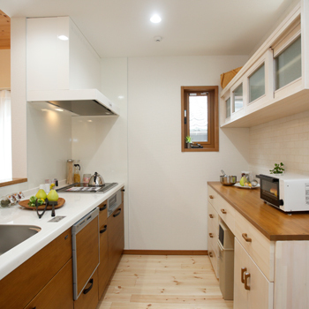 のこのこのいえ 【1000万円台/27坪】自然素材を活かした勾配天井で家族が集まる広々LDKの間取り。アーチがおしゃれな平屋の建築実例画像5