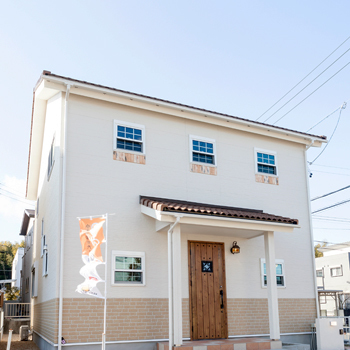 のこのこのいえ 【1700万円/間取図/3ＬＤＫ/約31坪】モデルハウスに一目惚れ！土地探しから依頼したおしゃれなカフェ風実例の建築実例画像2