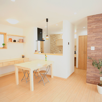 のこのこのいえ 【三重/間取図/35坪/ローコスト】景色が楽しめるインナーバルコニー!1000万円台で叶えたおしゃれな2階建ての建築実例画像4