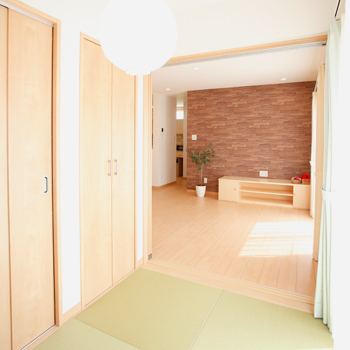 のこのこのいえ 【三重/間取図/35坪/ローコスト】景色が楽しめるインナーバルコニー!1000万円台で叶えたおしゃれな2階建ての建築実例画像9