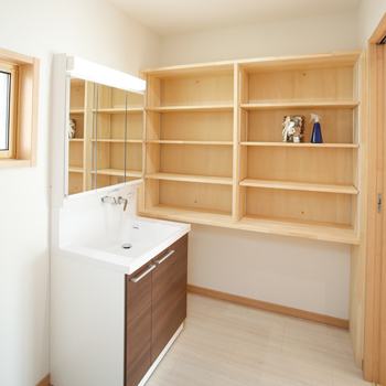 のこのこのいえ 【三重/間取図/35坪/ローコスト】景色が楽しめるインナーバルコニー!1000万円台で叶えたおしゃれな2階建ての建築実例画像10