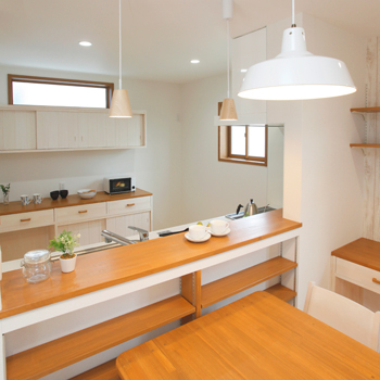 のこのこのいえ <１０００万円台｜間取り図有>家事動線と広々ＬＤＫが実現！造作家具とこだわりインテリアがおしゃれな家の建築実例画像2