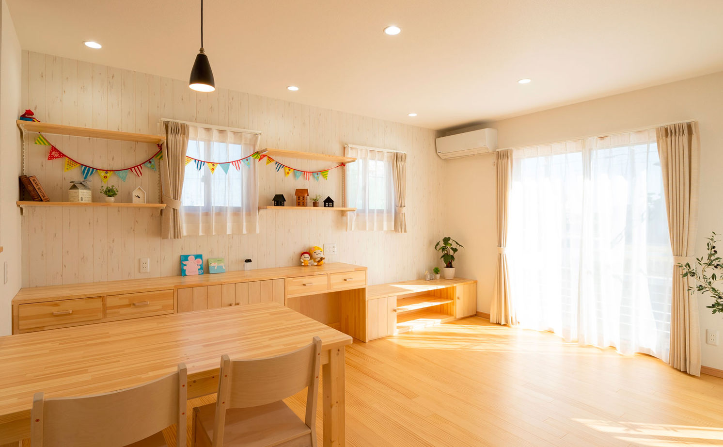 のこのこのいえ 【1800万円台｜間取り図有】海辺を感じる「サーファーズハウス」。回遊動線や機能性素材で住み心地もアップの建築実例画像2