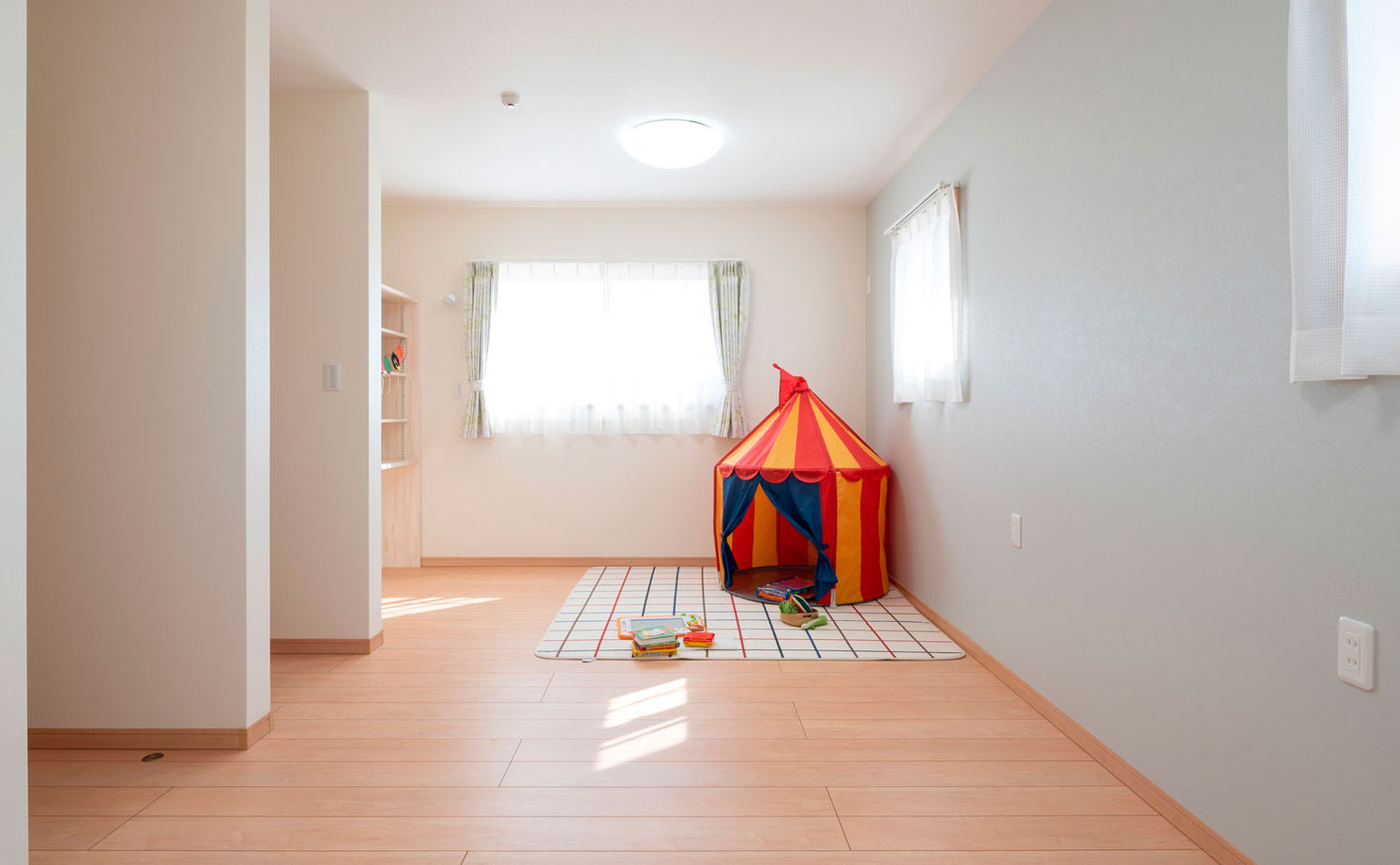 のこのこのいえ 【1800万円台｜間取り図有】海辺を感じる「サーファーズハウス」。回遊動線や機能性素材で住み心地もアップの建築実例画像13