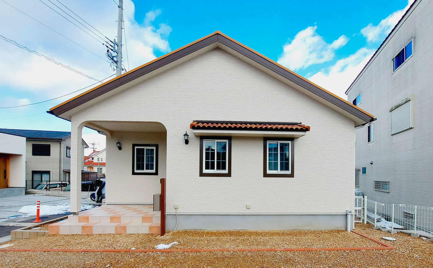 のこのこのいえ 【1000万円台×23坪×可愛い平屋｜間取り図あり】大型犬と過ごせる勾配天井のLDK 、３つの独立した洋室も！の建築実例画像