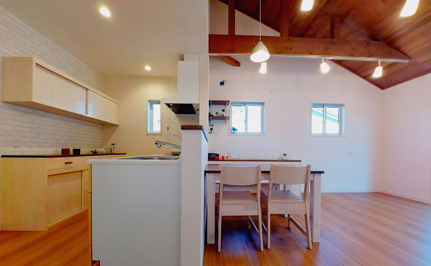 のこのこのいえ 【1000万円台×23坪×可愛い平屋｜間取り図あり】大型犬と過ごせる勾配天井のLDK 、３つの独立した洋室も！の建築実例画像13