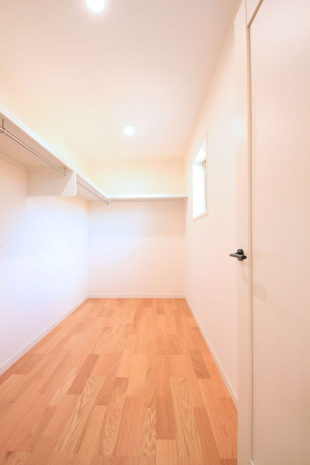 のこのこのいえ 【1000万円台×32坪×可愛い2階建て｜間取り図】白無垢キッチンにたっぷり造作収納、広い庭で子育て満喫！の建築実例画像10