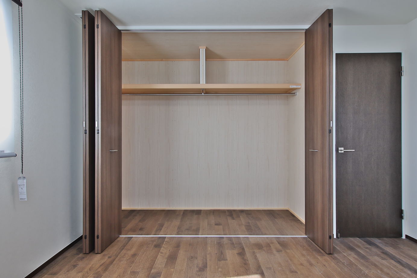 タカノホーム 【36坪/3LDK/制震装置/W断熱】和風の外観×ブルックリンスタイルな内観、安心と快適さを盛り込んだ明るい家の建築実例画像10