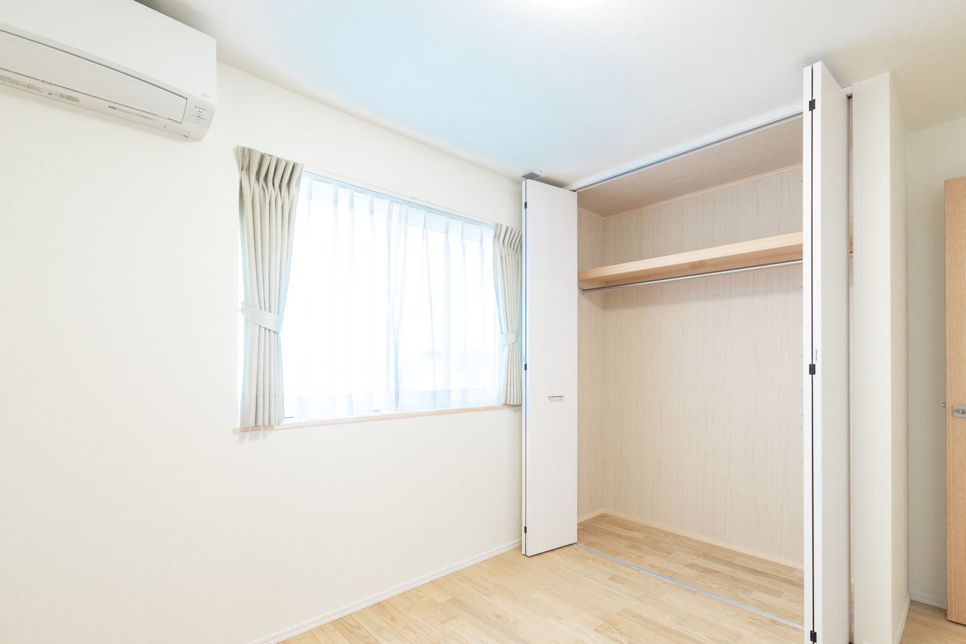 タカノホーム 【富山市/3LDK/35坪/光触媒サイディング/W断熱/制震装置】納得の性能でメンテ費用も家事効率も満足の家の建築実例画像10