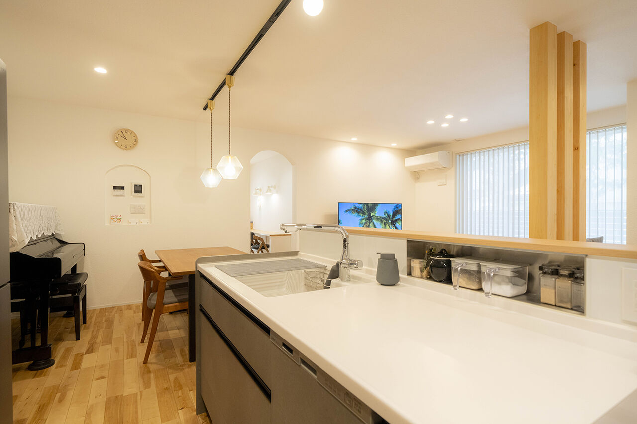 タカノホーム 【2000万円台/30坪台/4LDK/平屋/スタディコーナー】家族が集う空間と快適動線に大満足の平屋の建築実例画像6