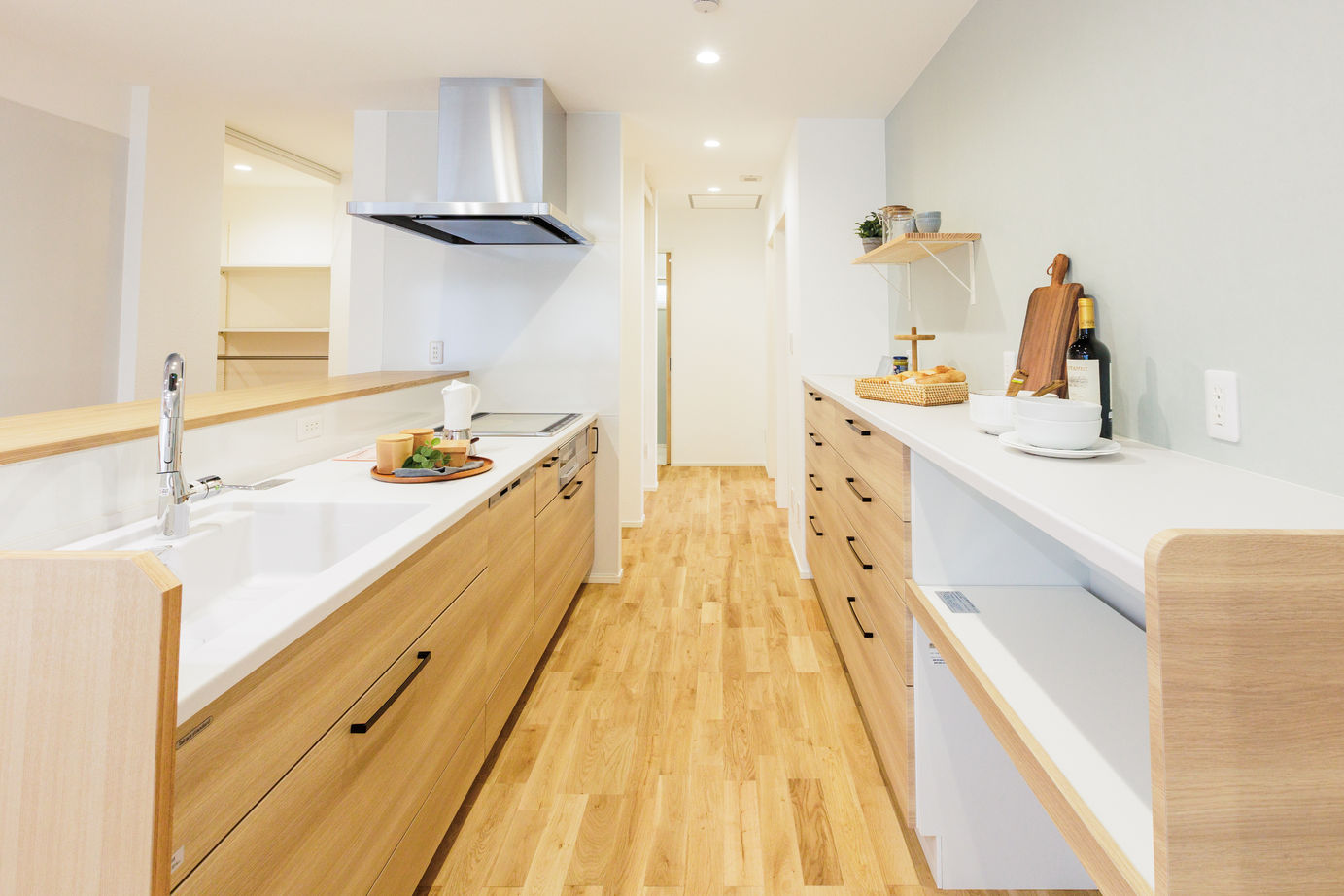 タカノホーム 【平屋/32坪/4LDK/ZEH/間取り図】木の香りと質を楽しむ。自然素材にこだわった北欧風ゼロエネルギー住宅の建築実例画像8