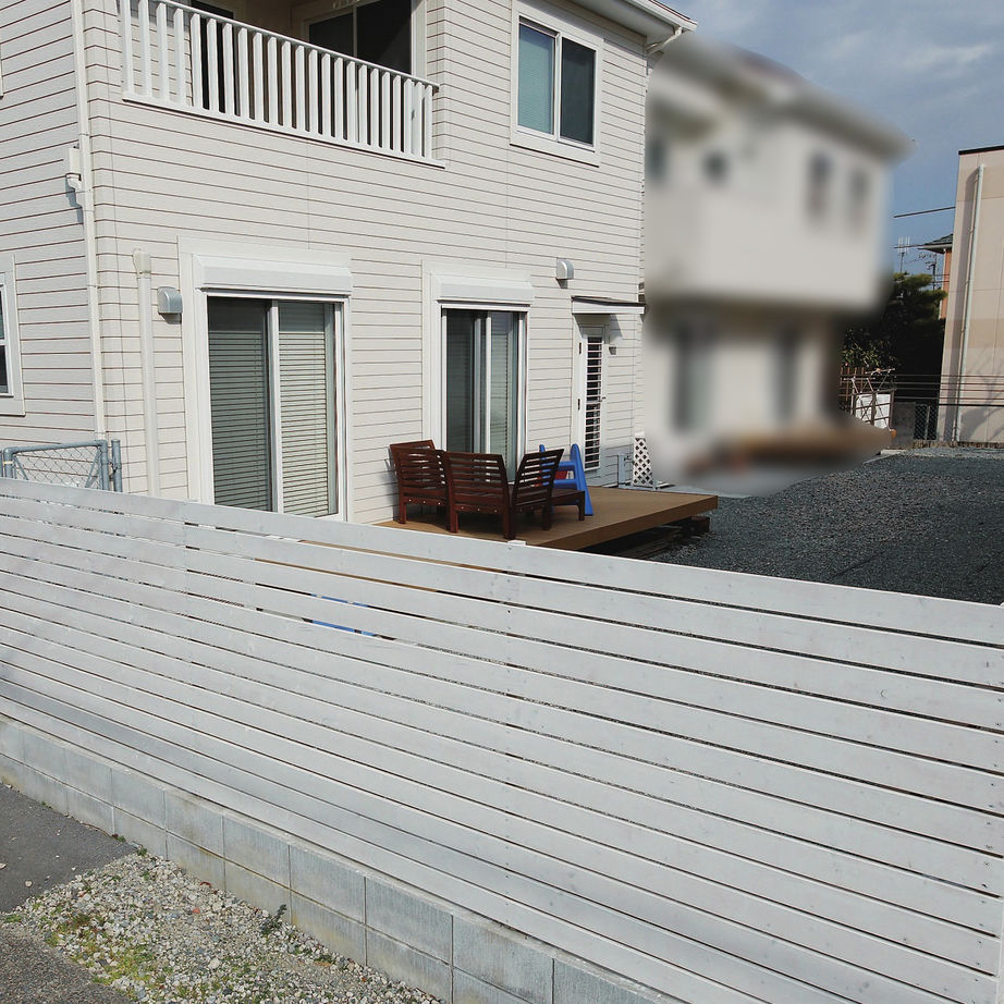 一級建築士事務所　日本住宅（室澤工務店） 【平塚市/１７４９万円/ラップサイディング/間取り図有】輸入住宅風の外観と開放感のあるリビングの建築実例画像2