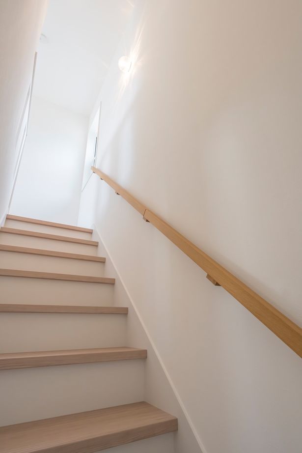 一級建築士事務所　日本住宅（室澤工務店） 【厚木市/吹抜け/間取り図有】吹抜けとカバードポーチで開放感あふれるカリフォルニアスタイルの家の建築実例画像9