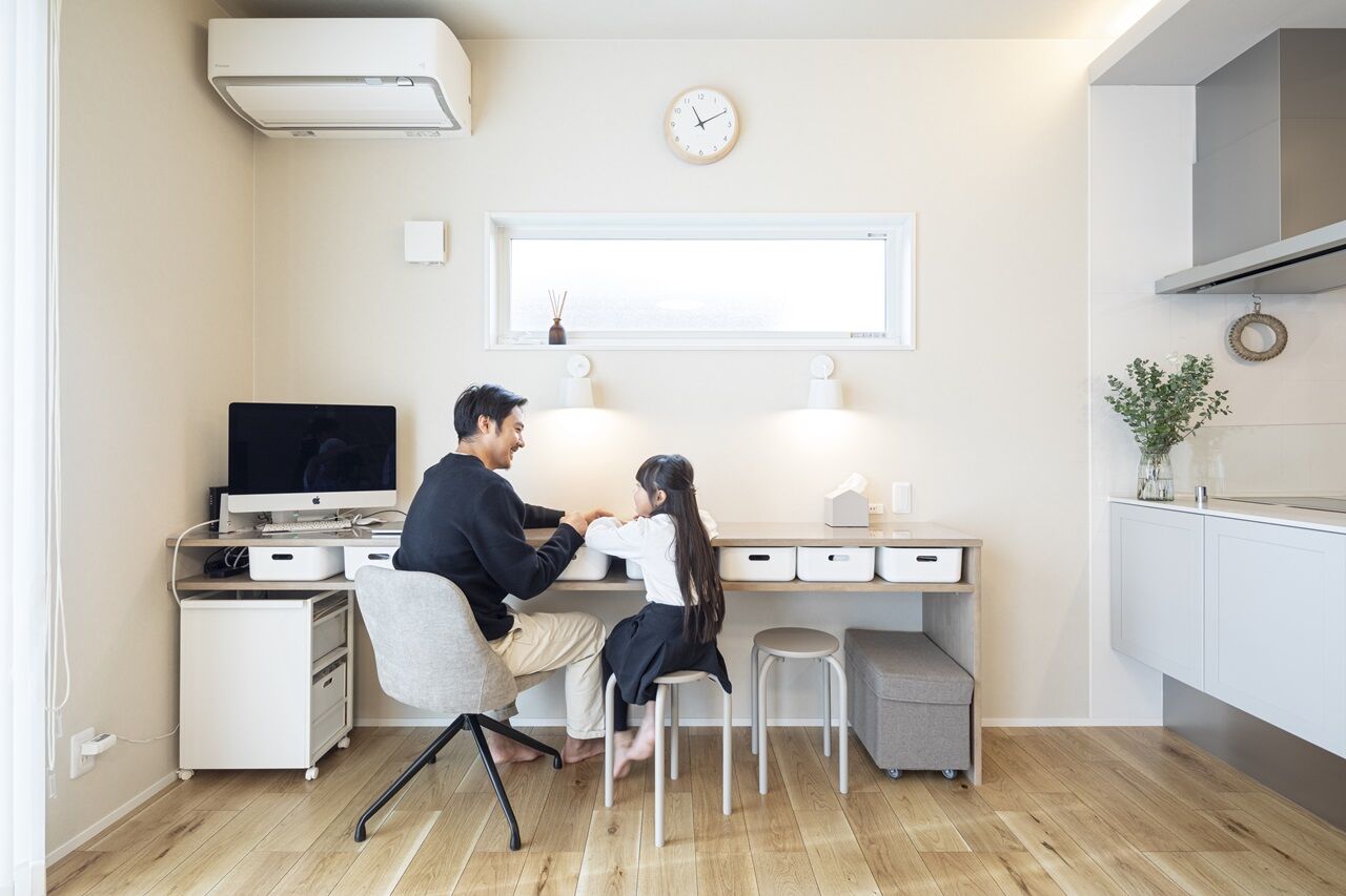 一級建築士事務所　日本住宅（室澤工務店） 【2000万円台/間取り図有】こだわりの回遊動線で家事がラクラク！開放的で温かみのある住まいの建築実例画像4