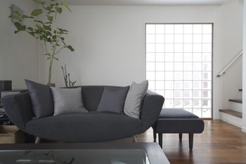 三菱地所ホーム 【狭小地】20坪で快適に暮らす工夫がいっぱい　こだわりの生活動線でスマートでおしゃれな暮らしを実現の建築実例画像2