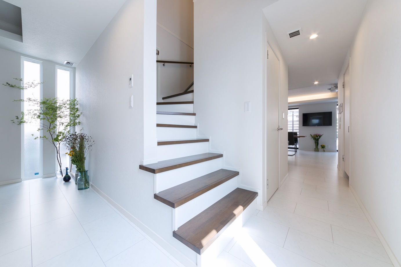 三菱地所ホーム テラスと一つの空間につながる大空間のLDK。光と風、緑を日々愉しめる上質でおしゃれな暮らしの建築実例画像7