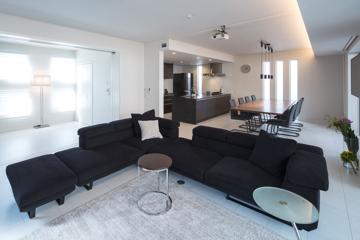 三菱地所ホーム テラスと一つの空間につながる大空間のLDK。光と風、緑を日々愉しめる上質でおしゃれな暮らしの建築実例画像13