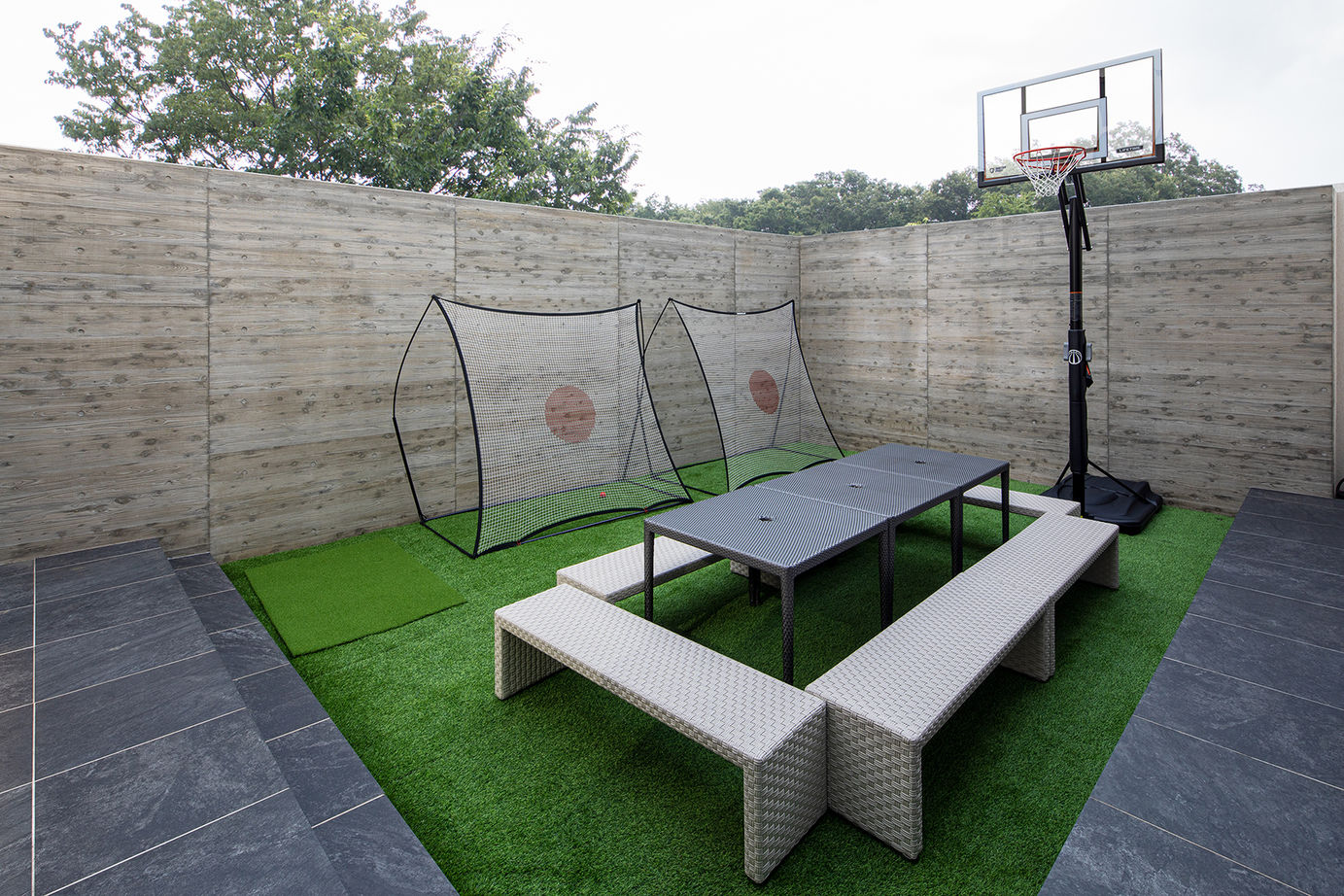 三菱地所ホーム 都市の喧騒を忘れさせるプライベートリゾート空間。容積緩和を生かして3階建てを実現の建築実例画像10