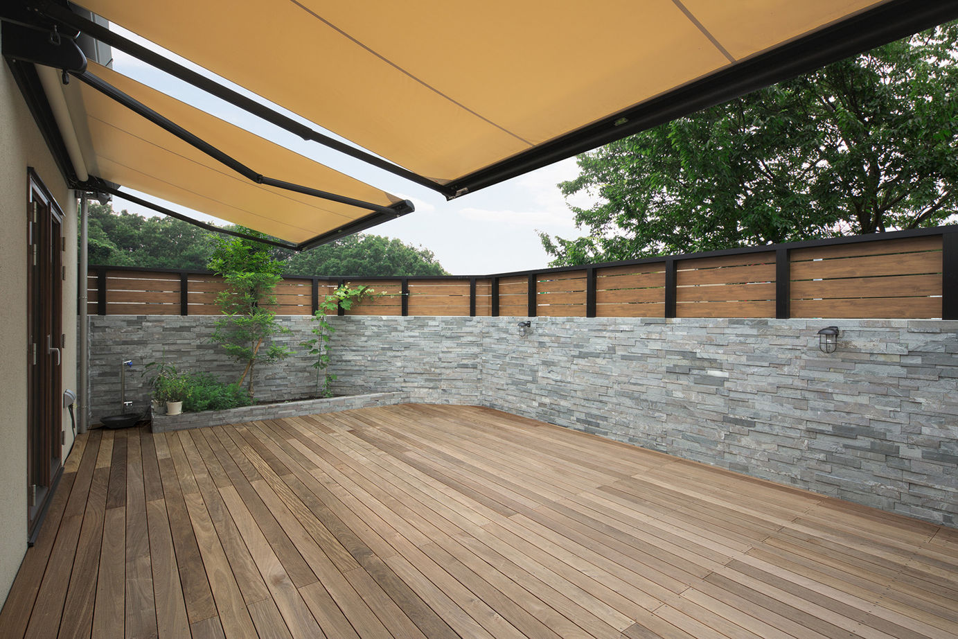 三菱地所ホーム リビングの大空間を実現した平屋風2階建て。全館空調で24時間換気しながら室内は季節を問わず快適の建築実例画像8