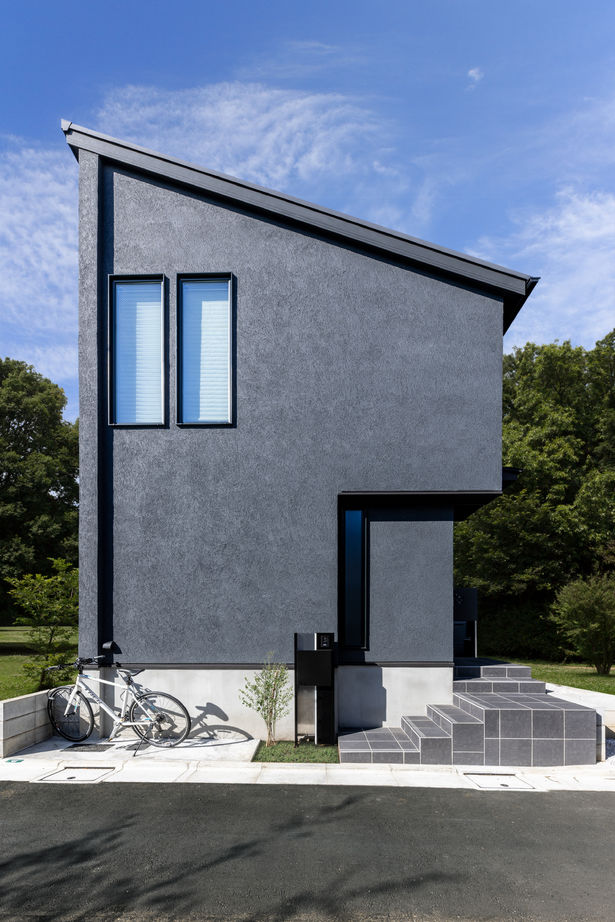 三菱地所ホーム 敷地面積10坪台。都市の限られた敷地に快適性＆独創性をプラスした光あふれる住空間の建築実例画像2