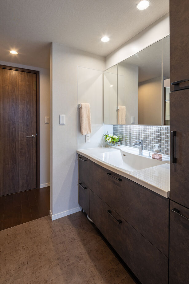 三菱地所ホーム 「今まで経験したことのない気持ちの良い環境！」。いつも快適な、趣味を楽しむ平屋の暮らしの建築実例画像10