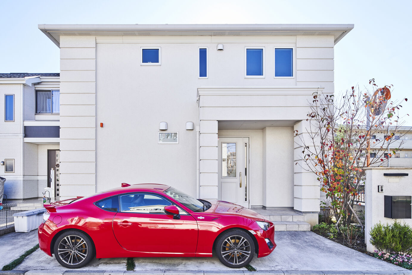 三菱地所ホーム ラグジュアリーホテルのような心地よさ。クラシカルでエレガントな邸宅の建築実例画像1