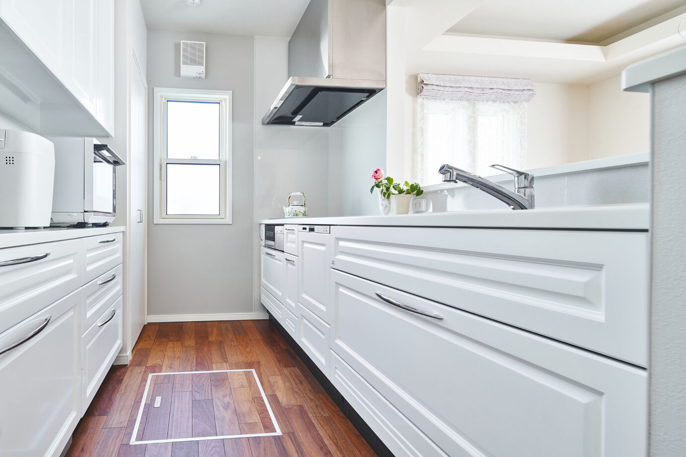 三菱地所ホーム ラグジュアリーホテルのような心地よさ。クラシカルでエレガントな邸宅の建築実例画像4