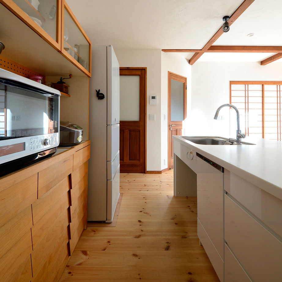 アイジースタイルハウス 外観一体型のガレージハウス／クールなシンプルモダンな家。「健康的に暮らせる家を建てたくて決めました」の建築実例画像6